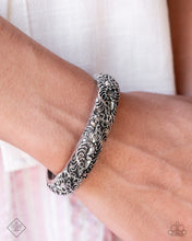 Load image into Gallery viewer, Glimpses of Malibu - Complete Trend Blend Set - Fashion Fix October 2024