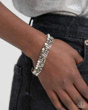 Load image into Gallery viewer, Serendipitous Strands - Silver
