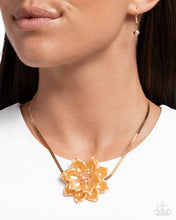 Load image into Gallery viewer, Banquet Blossom - Yellow