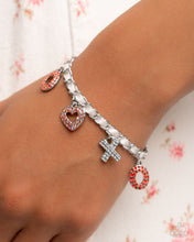 Load image into Gallery viewer, Complete Look - Necklace Courting Change - Red & Earring: XOXO Stream - Red