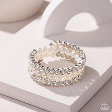 Load image into Gallery viewer, Grandiose Glitz -White