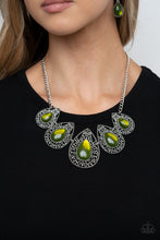 Load image into Gallery viewer, Opal Auras-Green