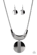 Load image into Gallery viewer, Metallic Enchantress - Black