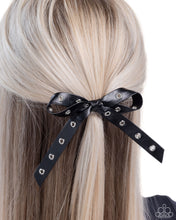 Load image into Gallery viewer, Generous Grommets - Black

