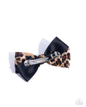 Load image into Gallery viewer, Chasing Cheetah - Brown
