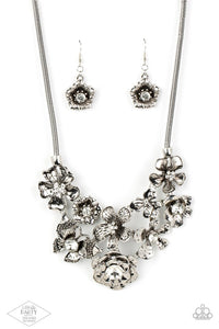 Zi Collection Necklace 2012 - White