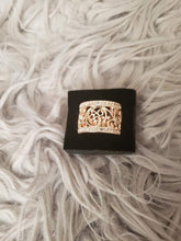 Load image into Gallery viewer, Regal Reflections - Rose Gold
